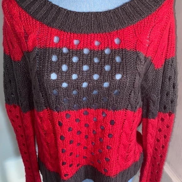 Women’s Sweater Striped Red and Gray Crewneck Size XL in EUC Super Cute Fit - Picture 3 of 7